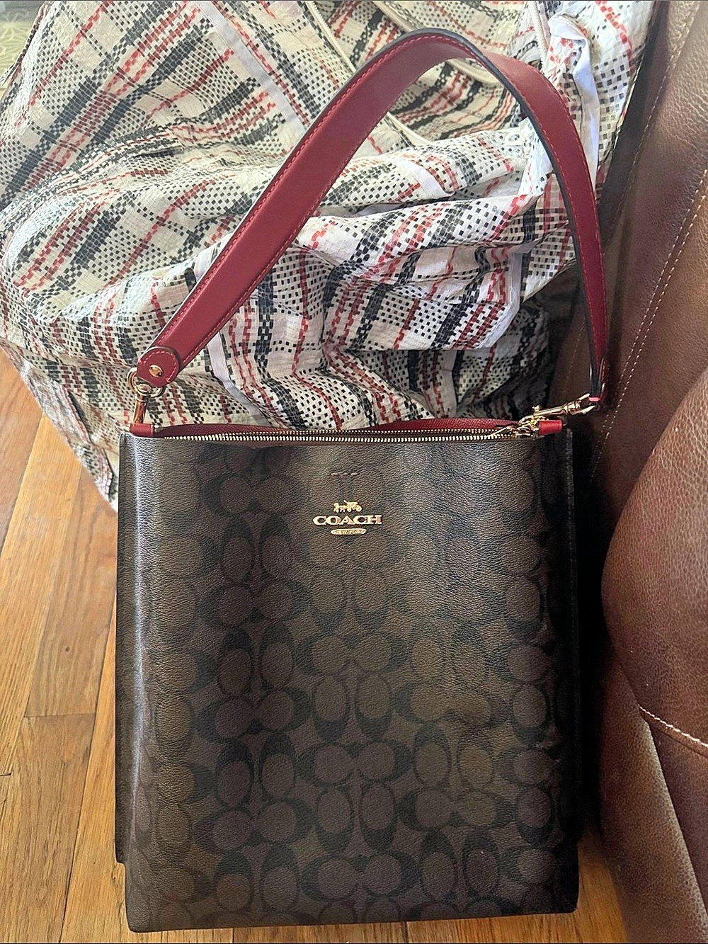 Coach Small Town Bucket Bag In Signature Canvas Brown & Red